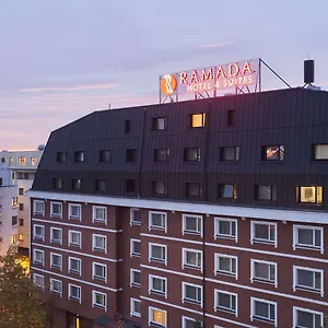 ramada-hotel-suites-bucharest-north.bucharesthotelsnow.com/