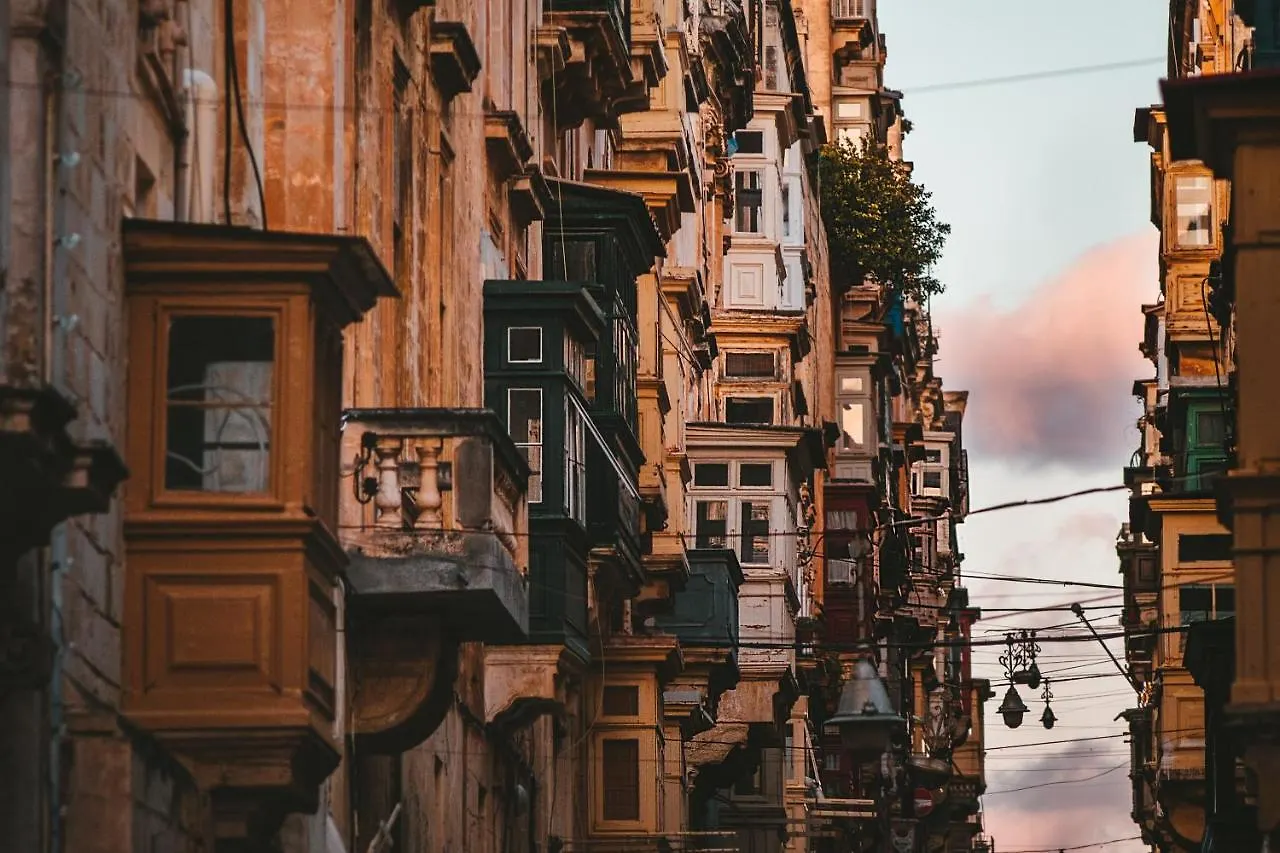 1926 Le Parisot Boutique Suites Valletta 4*,